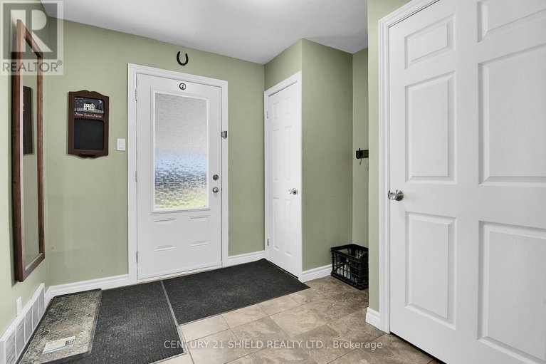 28929048/38-st-lawrence-street/ingleside/south-stormont/ontario/K0C1M0_4