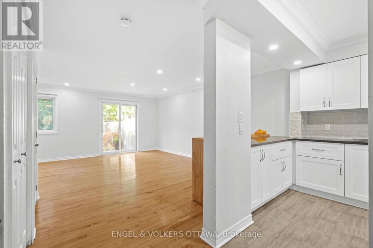 29006192/1540-mimosa-avenue/riverview-park/ottawa/ontario/K1G4C9_6