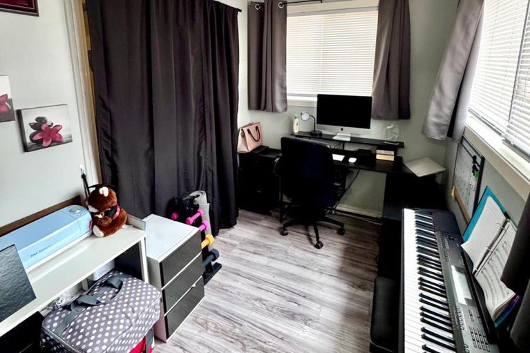 29270856/117-318-lorry-greenberg-drive/hunt-club-parkgreenboro/ottawa/ontario/K1T2R5_8