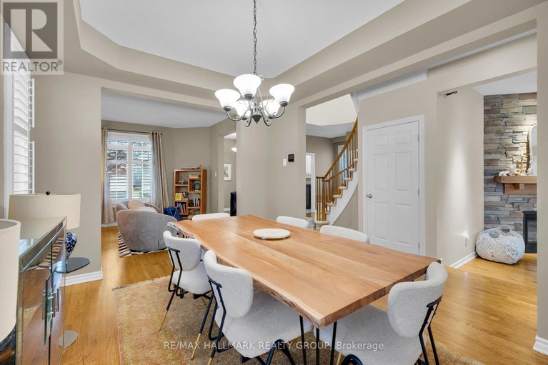 29354071/10-friendly-crescent/stittsville-south/ottawa/ontario/K2S2B6_8