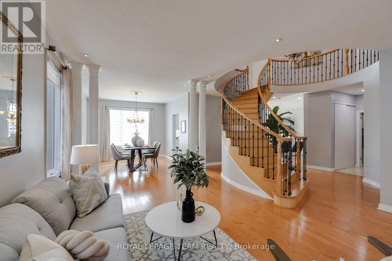 28886612/36-keighley-circle/morgans-grantsouth-march/ottawa/ontario/K2K3H8_10