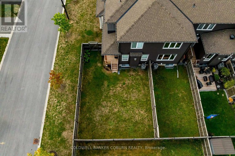 28979306/161-jardiniere-street/remainder-of-stittsville-area/ottawa/ontario/K2S2K1_4