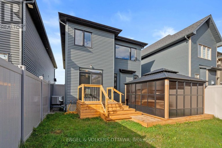28973676/1047-hydrangea-avenue/riverside-southgloucester-glen/ottawa/ontario/K4M0L5_33