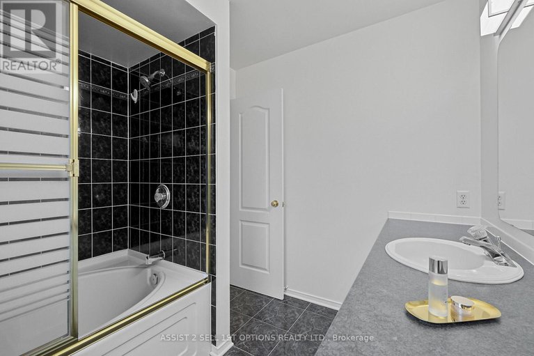 28825040/104b-craig-henry-drive/craig-henrywoodvale/ottawa/ontario/K2G6L8_24
