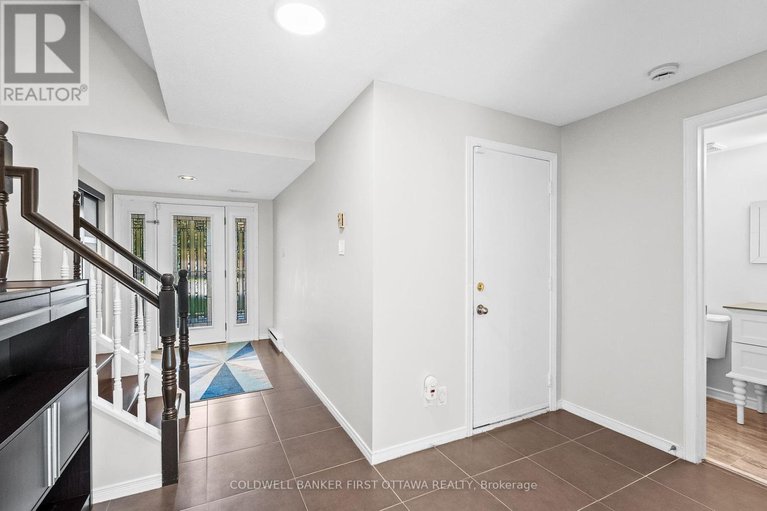 28994506/16-wrenwood-crescent/centrepointe/ottawa/ontario/K2G5V4_5
