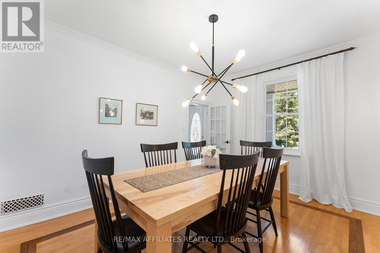 28529671/190-poole-street/mcnabbraeside-twps/mcnabbraeside/ontario/K7S1J2_8