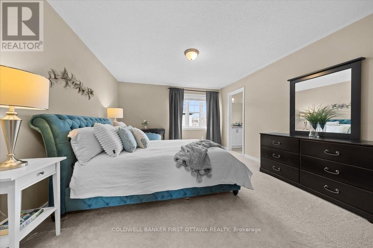 29689822/213-rue-des-soldats-riendeau-street/half-moon-bay/ottawa/ontario/K2J5Z4_27