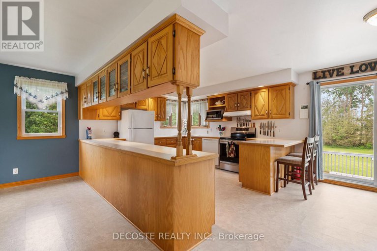 28437617/20351-pineview-crescent/south-glengarry-lancaster-twp/south-glengarry/ontario/K0C1A0_16