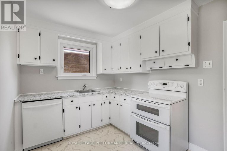 29004897/1315-kilborn-avenue/applewood-acres/ottawa/ontario/K1H6L2_15
