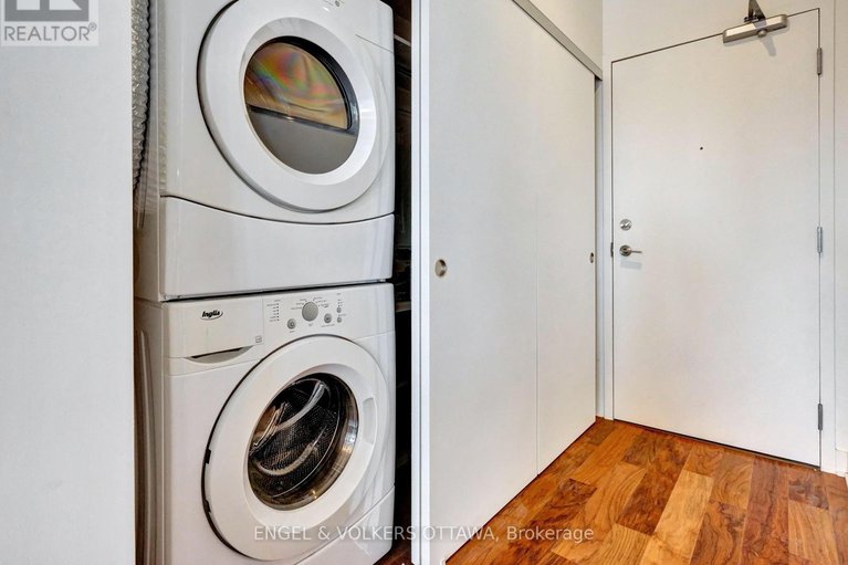 28414766/516-360-mcleod-street/ottawa-centre/ottawa/ontario/K2P1A9_19