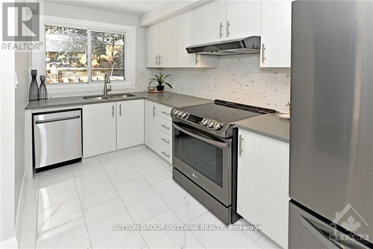 28362036/2675-marie-street/britannia/ottawa/ontario/K2B7E3_15