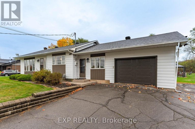 29068970/635-front-road-w/champlain-twp/champlain/ontario/K0B1K0_3