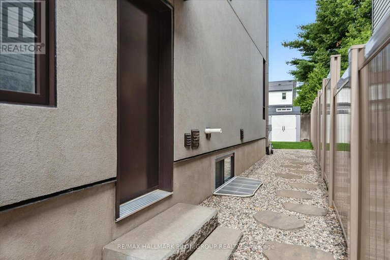 29327470/559-mutual-street/castle-heights/ottawa/ontario/K1K1C5_33