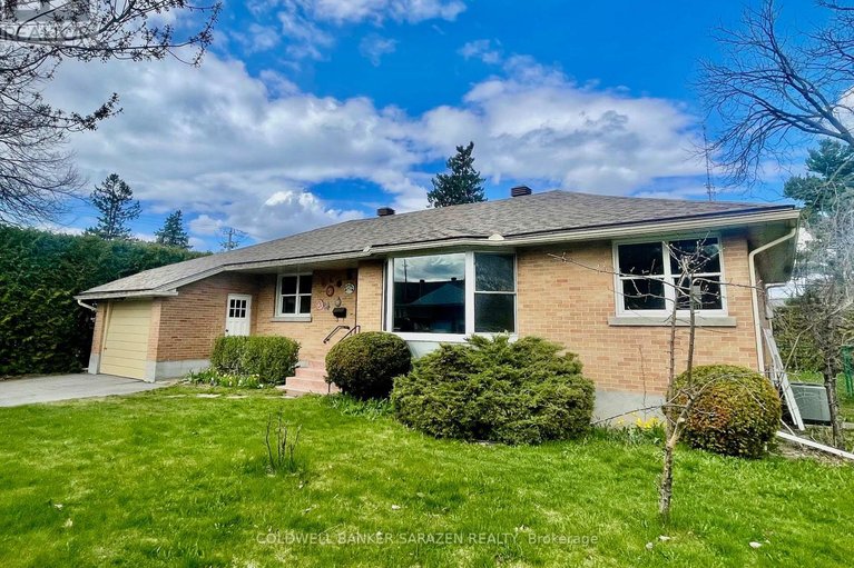 29689424/1421-palen-avenue/alta-vista/ottawa/ontario/K1H7E6_1