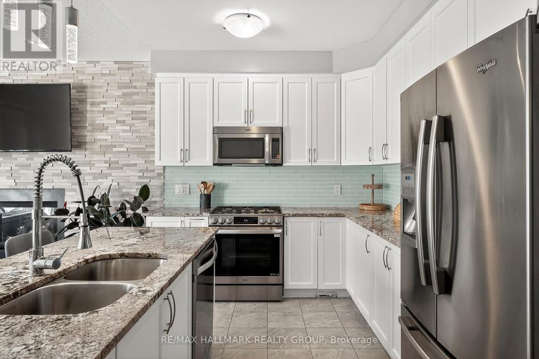 29151475/332-gracewood-crescent/blossom-parkkemp-parkfindlay-creek/ottawa/ontario/K1T0J7_17