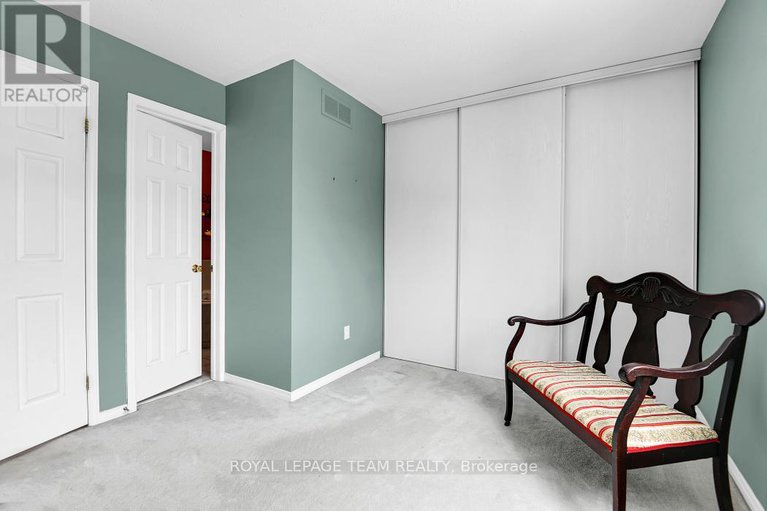 29100824/1584-cedar-mills-road/chateauneuf/ottawa/ontario/K1C7M1_14