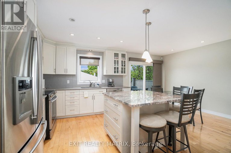 28356957/209-jasper-crescent/town-of-rockland/clarence-rockland/ontario/K4K0A3_13