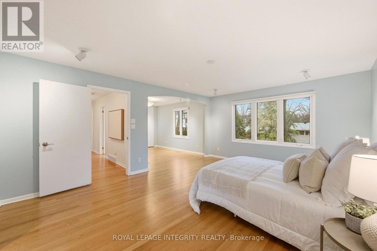 29618053/68-beaver-ridge/city-viewskylinefisher-heightsparkwood-hills/ottawa/ontario/K2E6E4_37