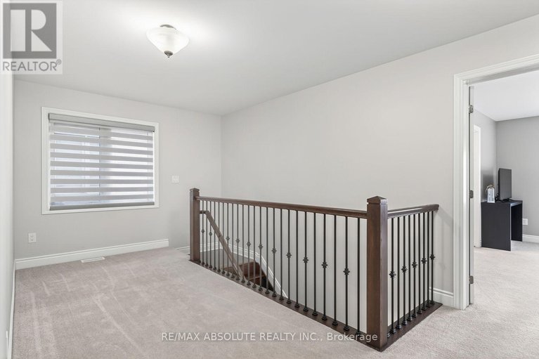 29303301/1008-manege-street/stittsville-south/ottawa/ontario/K2S0Y7_24