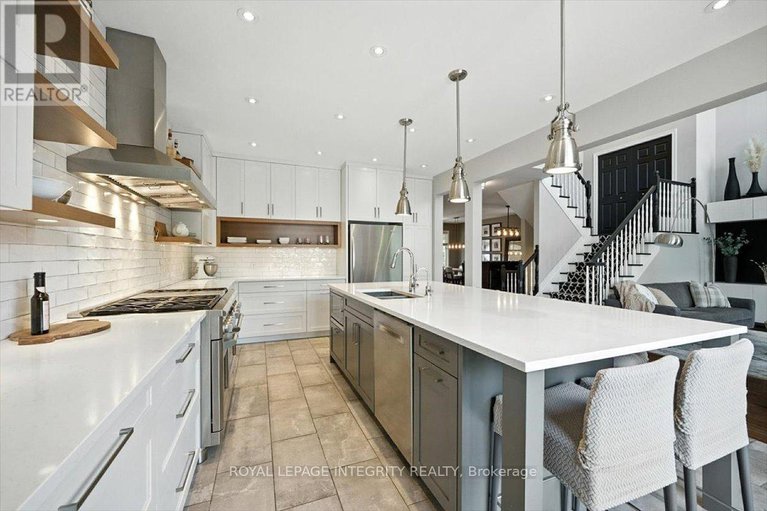 28804578/106-trail-side-circle/springridgeeast-village/ottawa/ontario/K4A5A9_12
