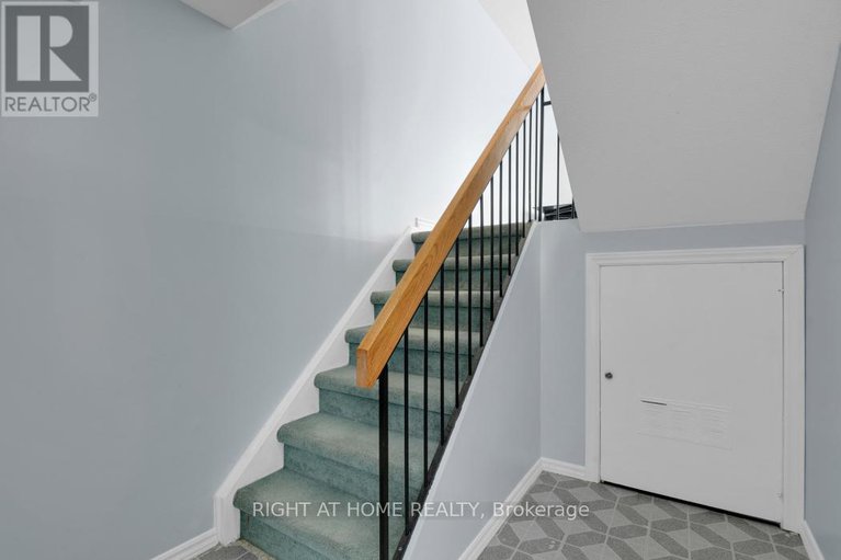 28616090/92-1913-stonehenge-crescent-s/pineview/ottawa/ontario/K1B4N7_27