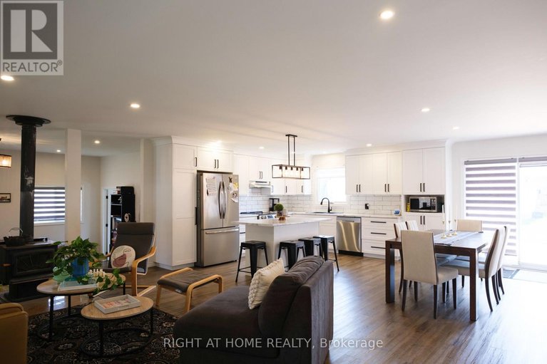 29658315/14-fisher-street/mcnabbraeside-twps/mcnabbraeside/ontario/K0A3L0_8