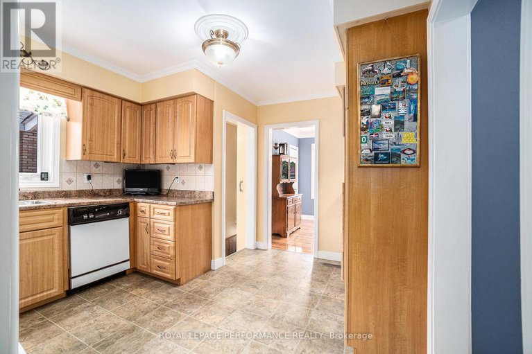 28733726/383-maria-goretti-circle/vanier/ottawa/ontario/K1L6S3_11