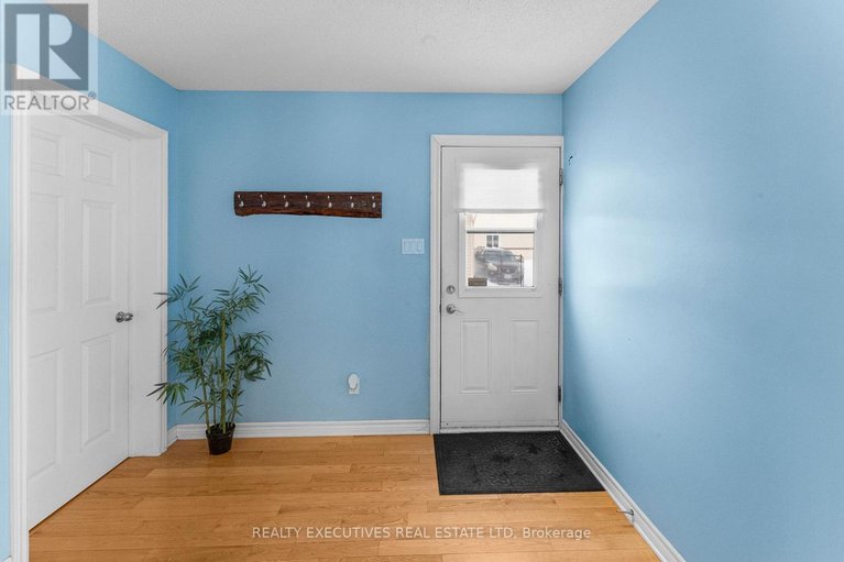 29310860/1991-finch-winchester-boundary-road/north-stormont-finch-twp/north-stormont/ontario/K0C1H0_36