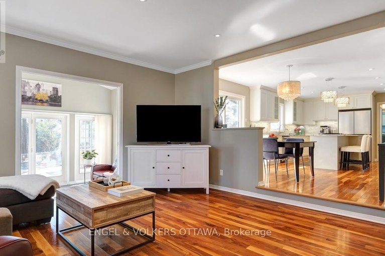 29581812/1263-randboro-crescent/navan/ottawa/ontario/K4B1K7_20