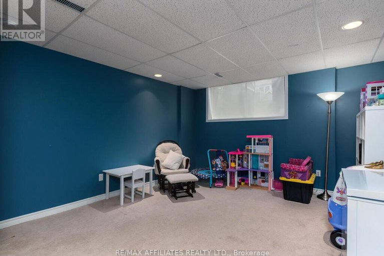 28629180/6-eagleview-street/emerald-meadowstrailwest/ottawa/ontario/K2M2R2_25