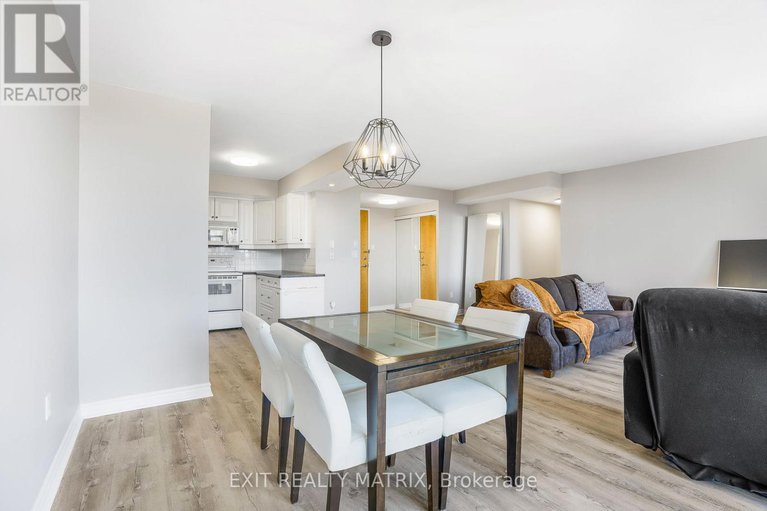 28617353/501-2759-carousel-crescent/emerald-woodssawmill-creek/ottawa/ontario/K1T2N5_12