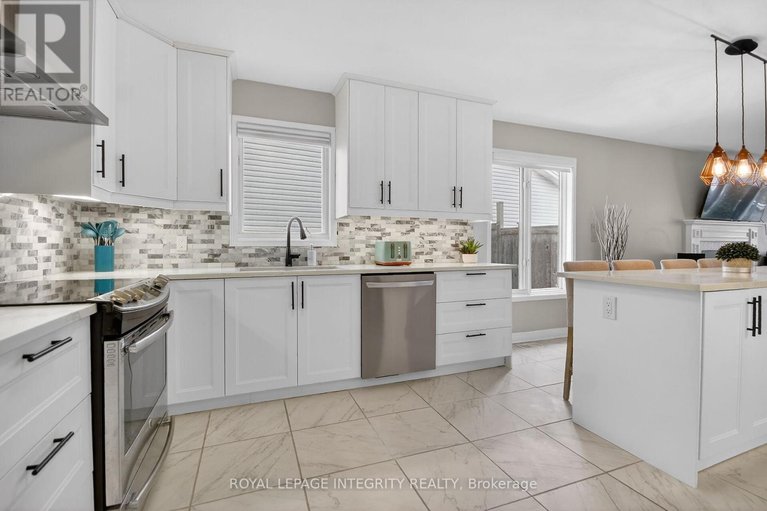 29472041/161-longshire-circle/longfields/ottawa/ontario/K2J4L2_27