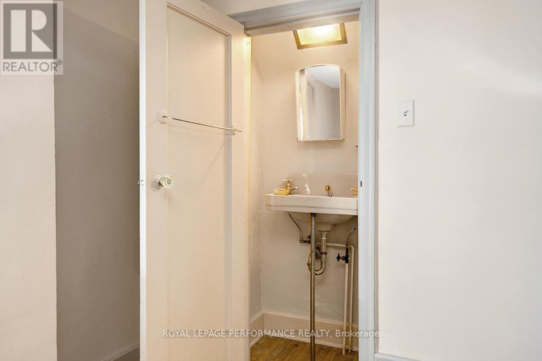 29251027/103-glynn-avenue/overbrook/ottawa/ontario/K1K1S7_24