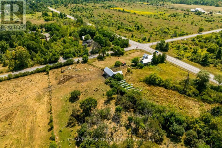 29041201/2106-dunrobin-road/kanata-north-east/ottawa/ontario/K0A1T0_35