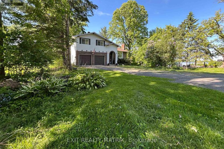 28375074/2535-third-street/cumberland-village/ottawa/ontario/K4C1C6_14