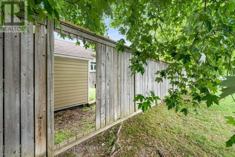 28849106/539-salzburg-drive/notting-hillsummerside/ottawa/ontario/K4A0C6_29