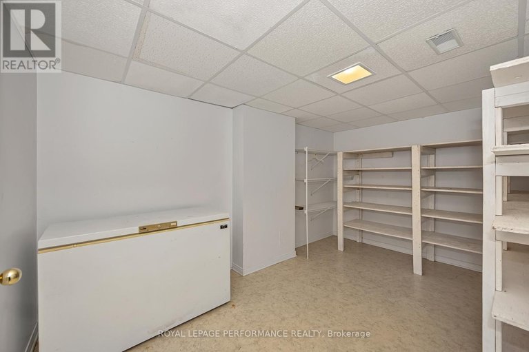 29648632/2023-rolling-brook-drive/orleans-village/ottawa/ontario/K1W1C9_37