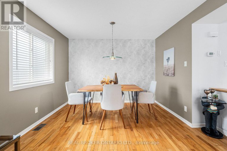 29380188/4-totteridge-avenue/longfields/ottawa/ontario/K2J5G2_11