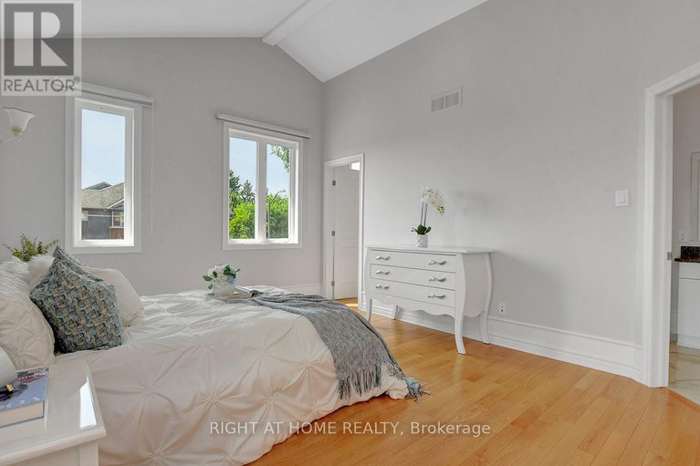 29151226/510-summerhill-street/riverside-southgloucester-glen/ottawa/ontario/K4M0B4_26