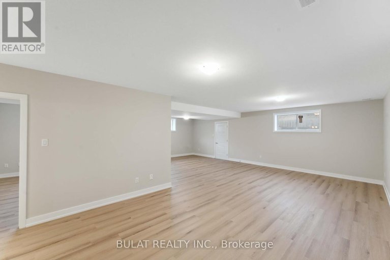 28281771/1357-kitchener-avenue/ellwood/ottawa/ontario/K1V6W1_25