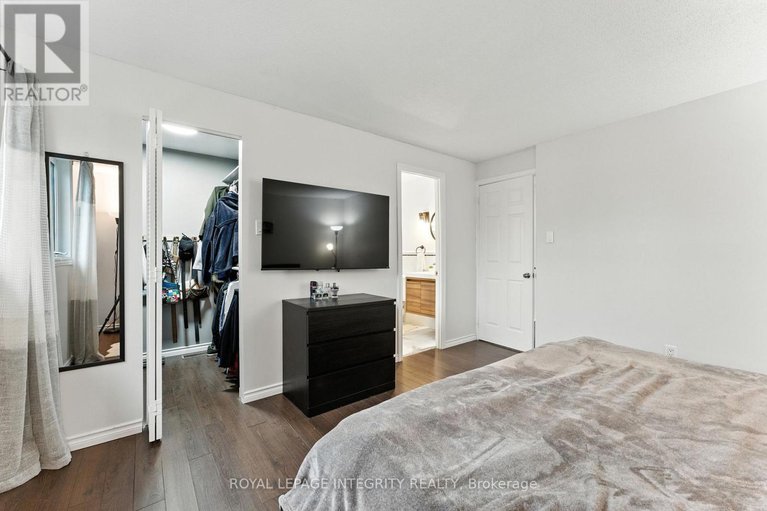 28843090/7900-decarie-drive/orleans-wood/ottawa/ontario/K1C2K3_25