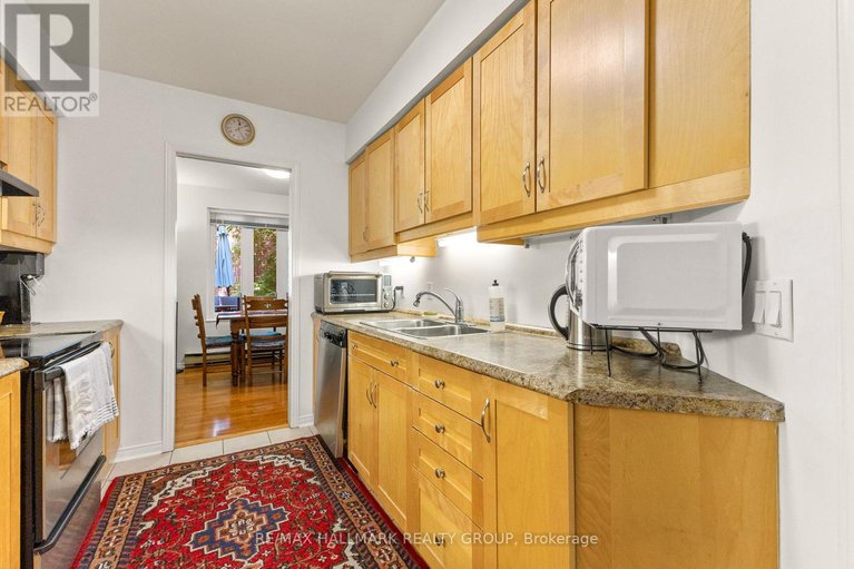 28484055/2-19-montcalm-street/ottawa-east/ottawa/ontario/K1S0A2_13