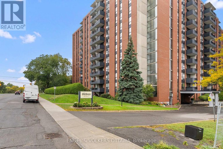 28939396/1006-2951-riverside-drive/mooneys-bayriverside-park/ottawa/ontario/K1V8W6_1