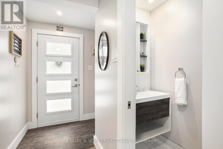 28490316/430-duvernay-drive/queenswood-heights-south/ottawa/ontario/K1E2N8_3