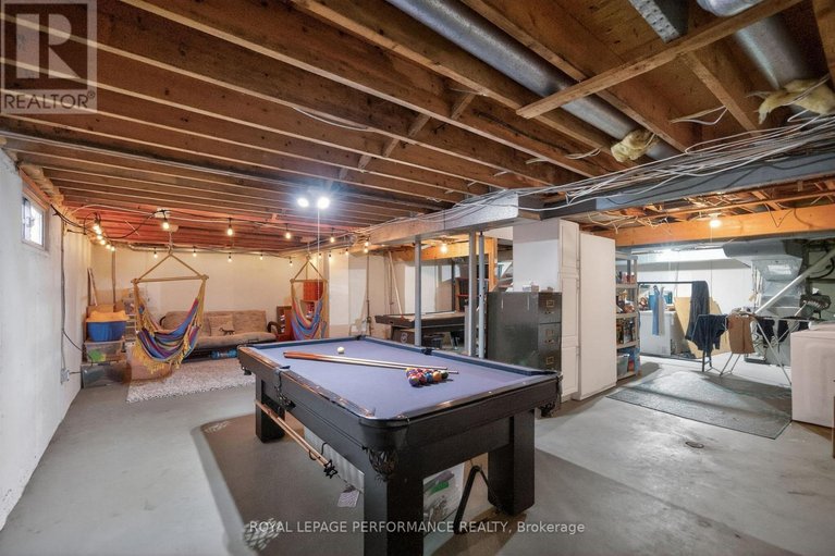 29668804/31-northpark-drive/blackburn-hamlet/ottawa/ontario/K1B3R7_35