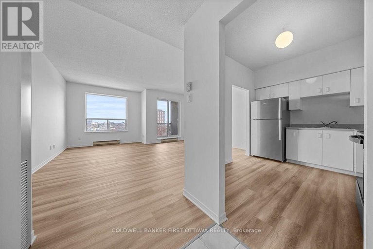 29430525/1403-215-parkdale-avenue/mechanicsville/ottawa/ontario/K1Y4T8_5