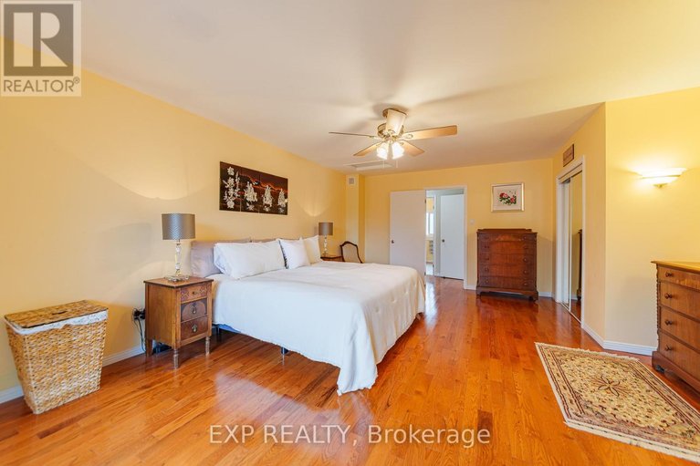 29624892/1592-apeldoorn-avenue/carleton-heights/ottawa/ontario/K2C1V5_20