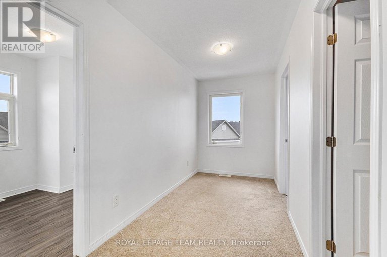 28819006/175-camden-private/cedargrovefraserdale/ottawa/ontario/K2J6J1_21