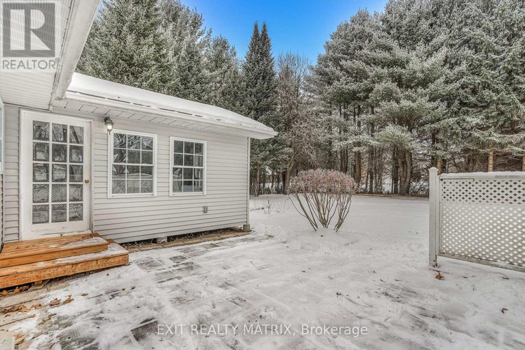 29164784/1261-golf-road/east-hawkesbury-twp/east-hawkesbury/ontario/K6A2R2_30