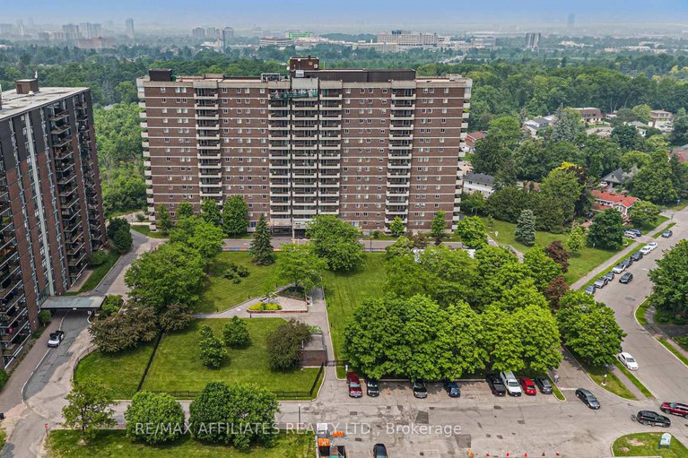 28447664/211-1705-playfair-drive/playfair-park/ottawa/ontario/K1H8P6_23